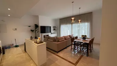 Middle Floor Apartment in El Paraiso