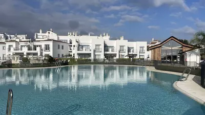 Middle Floor Apartment in El Paraiso