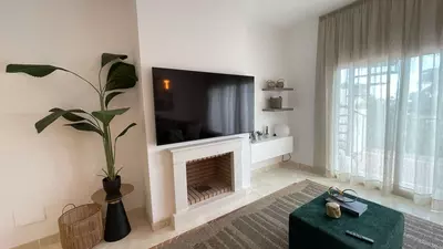Middle Floor Apartment in El Paraiso