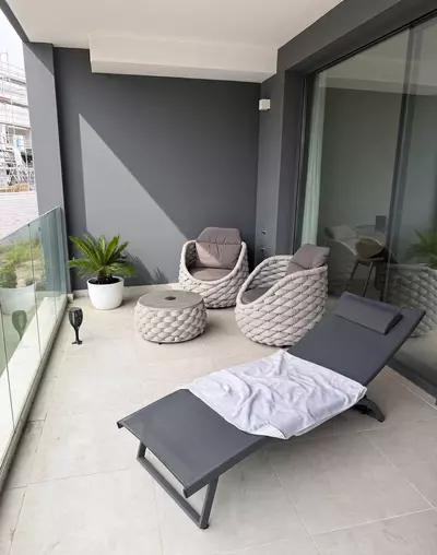 Middle Floor Apartment in Selwo