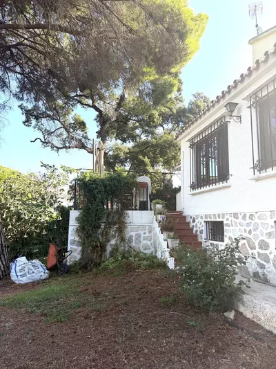 Detached Villa in Elviria