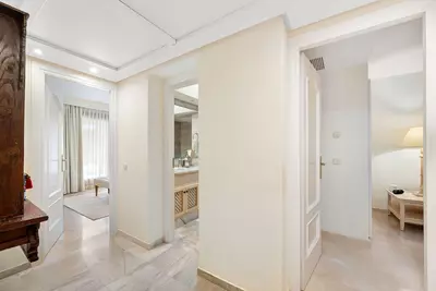 Detached Villa in Nueva Andalucía