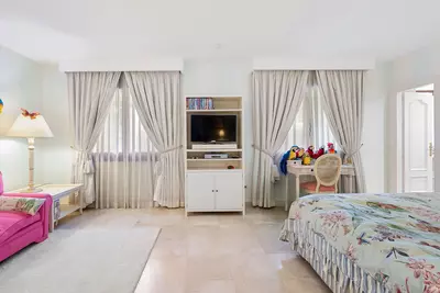 Detached Villa in Nueva Andalucía