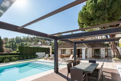 Detached Villa in Nueva Andalucía