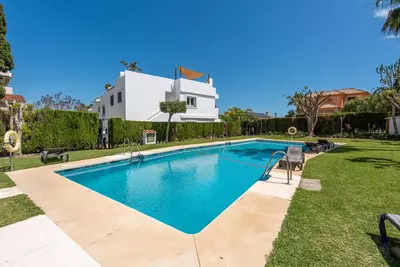 Townhouse in Nueva Andalucía