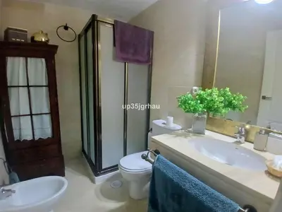 Middle Floor Apartment in Estepona