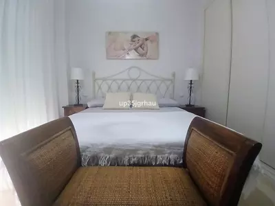 Middle Floor Apartment in Estepona
