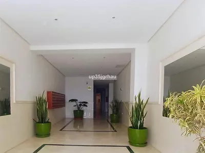 Middle Floor Apartment in Estepona