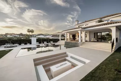Detached Villa in Nueva Andalucía