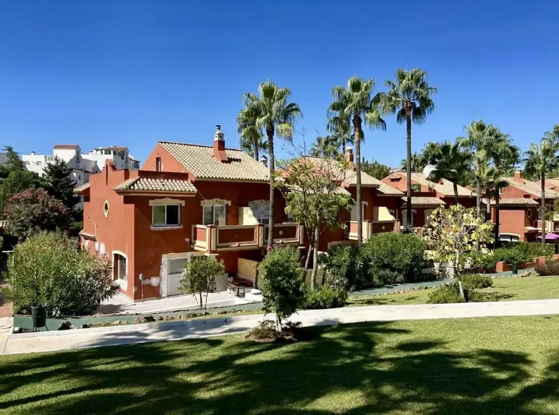 Semi-Detached House in Estepona