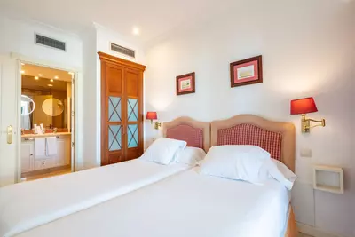 Middle Floor Apartment in Marbella