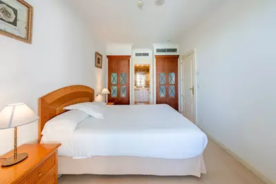 Middle Floor Apartment in Marbella
