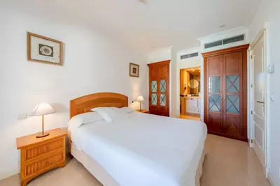 Middle Floor Apartment in Marbella