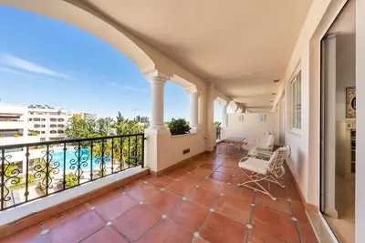 Middle Floor Apartment in Marbella