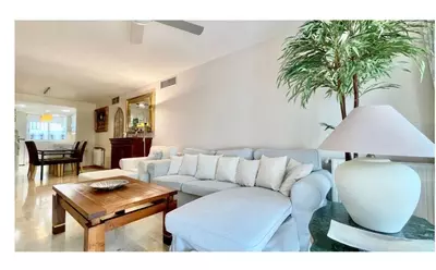 Middle Floor Apartment in Guadalmina Alta