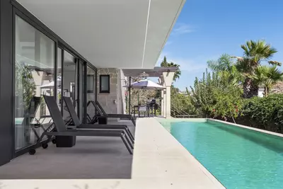 Detached Villa in Nueva Andalucía