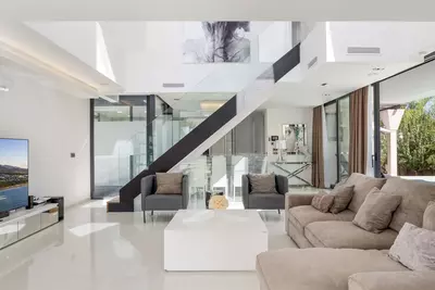 Detached Villa in Nueva Andalucía