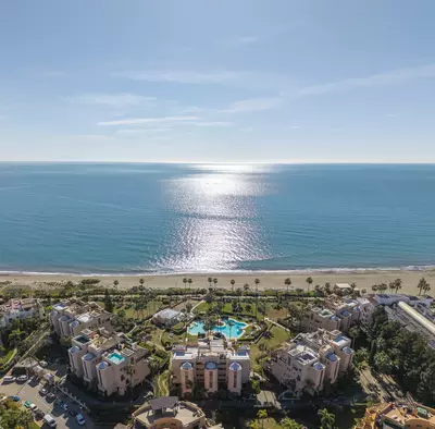 Middle Floor Apartment in Estepona