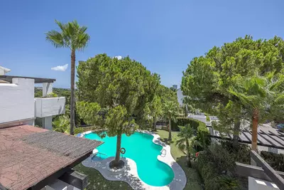Top Floor Apartment in Río Real