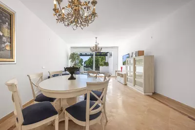 Top Floor Apartment in Río Real