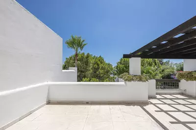 Top Floor Apartment in Río Real