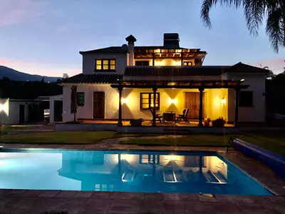 Finca - Cortijo in Estepona