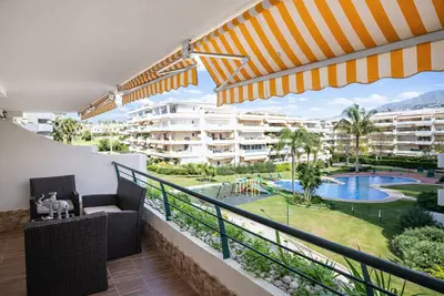 Middle Floor Apartment in Guadalmina Alta