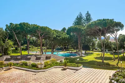 Middle Floor Apartment in Puerto Banús