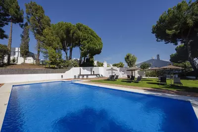 Semi-Detached House in Nueva Andalucía