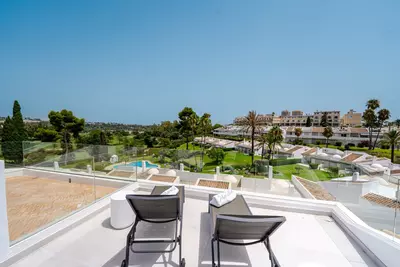 Penthouse Duplex in Nueva Andalucía