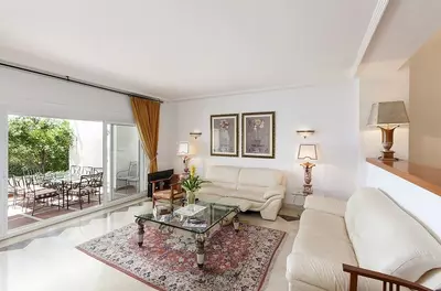 Townhouse in Nueva Andalucía