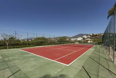 Townhouse in Nueva Andalucía