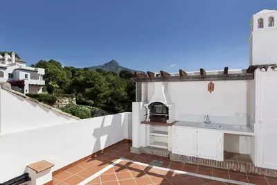 Townhouse in Nueva Andalucía