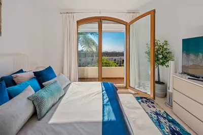 Townhouse in El Paraiso