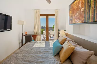 Townhouse in El Paraiso
