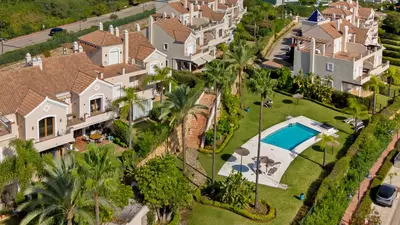 Townhouse in El Paraiso