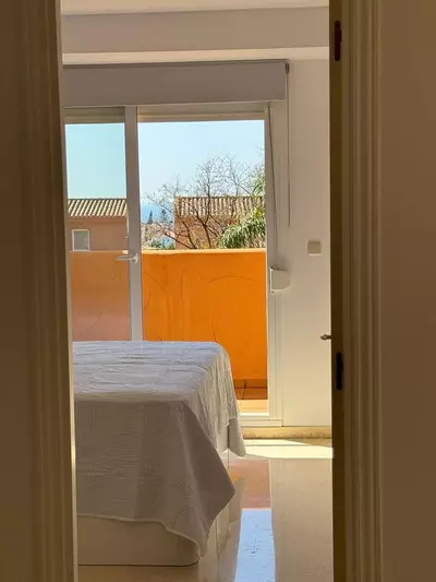 Middle Floor Apartment in Elviria