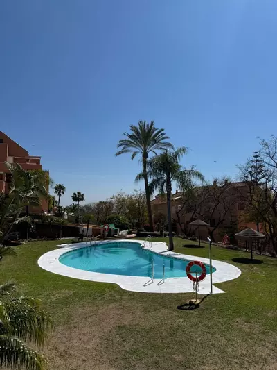 Middle Floor Apartment in Elviria