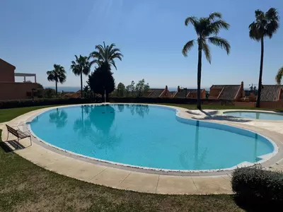 Middle Floor Apartment in Elviria