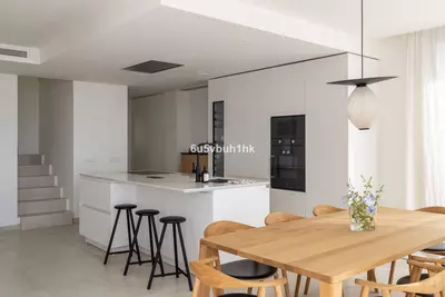Penthouse Duplex in Nueva Andalucía