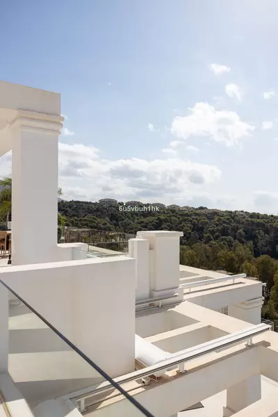Penthouse Duplex in Nueva Andalucía