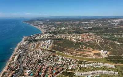 Middle Floor Apartment in Estepona