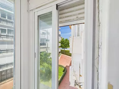 Middle Floor Apartment in Estepona