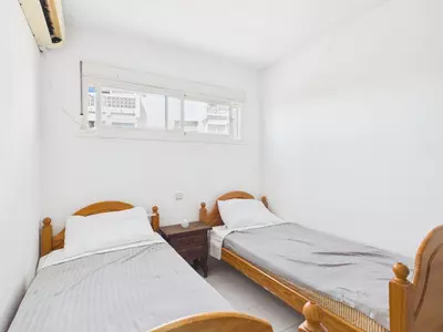 Middle Floor Apartment in Estepona