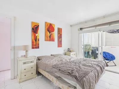Middle Floor Apartment in Estepona