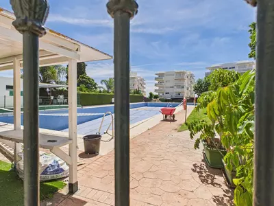 Middle Floor Apartment in Estepona