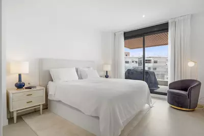 Middle Floor Apartment in Selwo