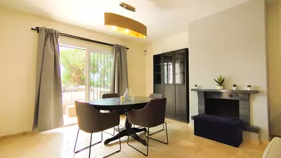 Middle Floor Apartment in Nueva Andalucía