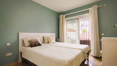Middle Floor Apartment in Nueva Andalucía