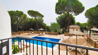 Middle Floor Apartment in Nueva Andalucía